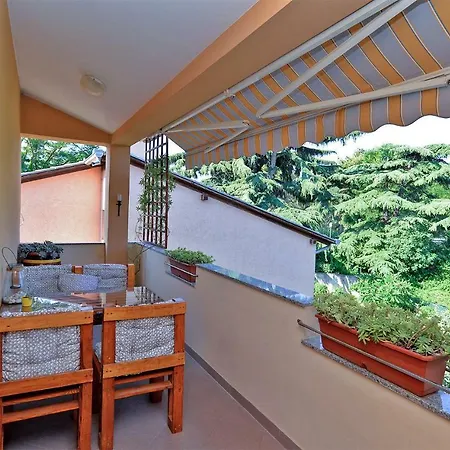 Apartment Emil 1933